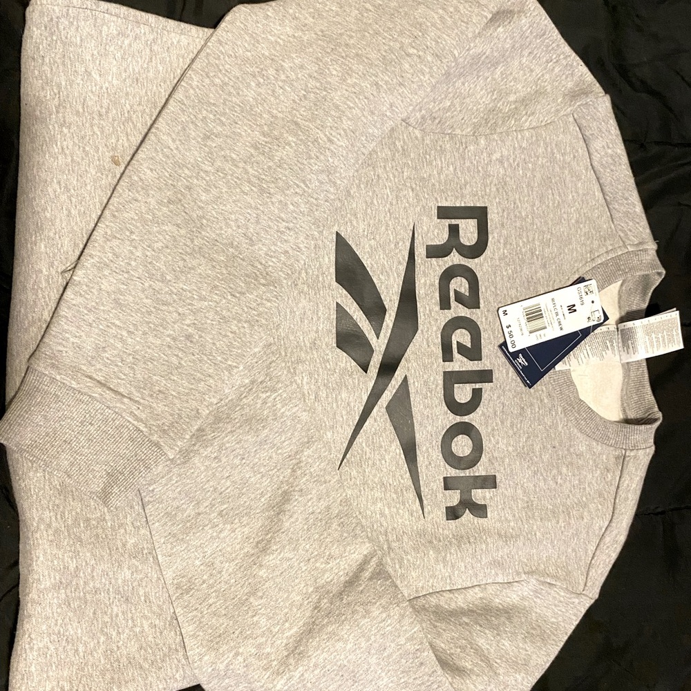 Reebok crewneck